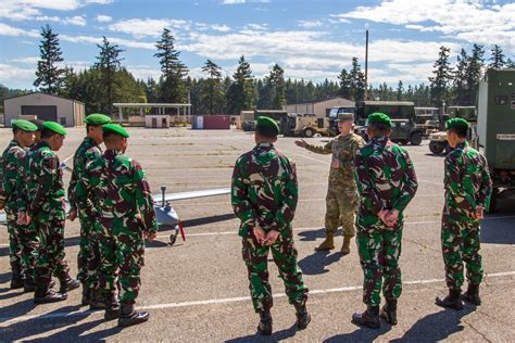 Dvids Images 16th Cab Hosts Indonesian Army Delegation Image 8 Of 8