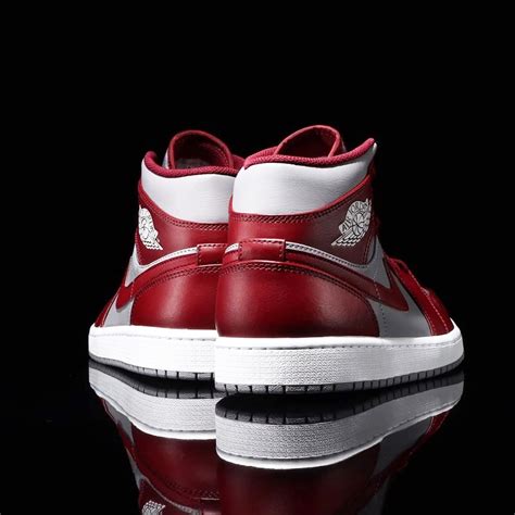 Nike Air Jordan 1 Mid “cherrywood Red” Dq8426 615 Vago24h Chất