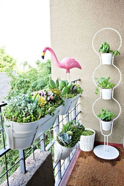 20 Marvelous Green Balcony Ideas For Your Lovely House Balcony
