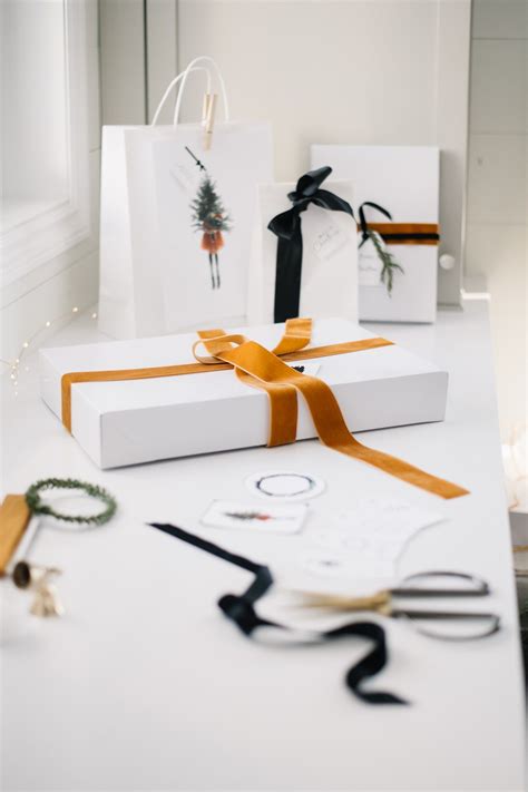 Gift wrapping ideas for clothes without box. How to Wrap Gifts without Wrapping Paper! - The Ginger ...