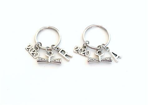 If you're not a graduate yourself, then graduation season means one thing: Best Friend Graduation Gift for BFF Keychain, 2020 Set of ...