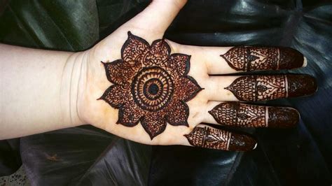 Pin By Nur Salina On Inai Mehndi Designs For Hands Simple Mehndi