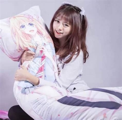 Dakimakura Love Pillow Obsession In Japan What Is Dakimakura Japan
