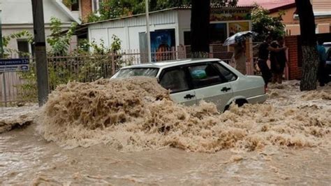Man Drowns As Floods Swamp Russias Olympic City Of Sochi