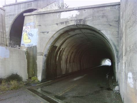 Bridgehunter.com | Ruston Tunnel