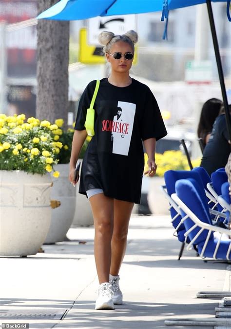 Molly Mae Hague Cuts A Casual Figure In Oversized Black T Shirt As She Goes For Stroll In La