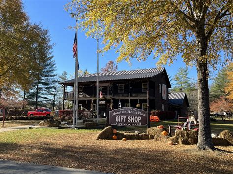 The Pumpkin Patch at Mountain Homeplace - Paintsville Tourism - Hotels