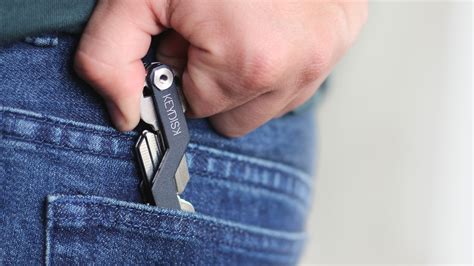 Keydisk Mini A Smaller More Minimal Solution For Your Keys By Keydisk
