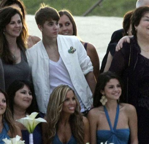 Justin Bieber And Selena Gomez Share A Kiss During Wedding Ceremony In Mexico [photos]