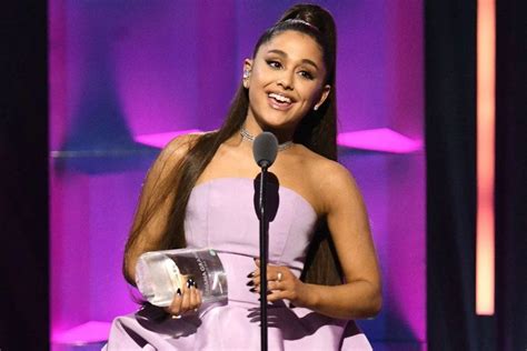 Ariana Grande Chokes Up During Billboard Woman Of The Year Speech