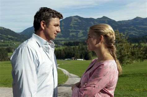 Woran schauspielerin andrea gerhard dachte. Der Bergdoktor - Staffel 6 - Axel Barth - DVD - www ...