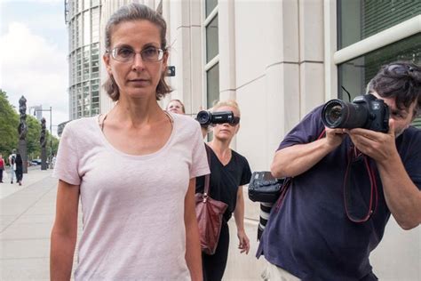Nxivm Clare Bronfman Seagrams Liquor Heiress Pleads Not Guilty
