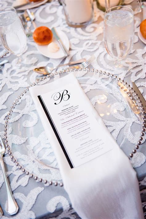 Add that certain sparkle to your table decor with this mirror chargers. Pin by Eventioneers Event Rentals on Charger Plate ...