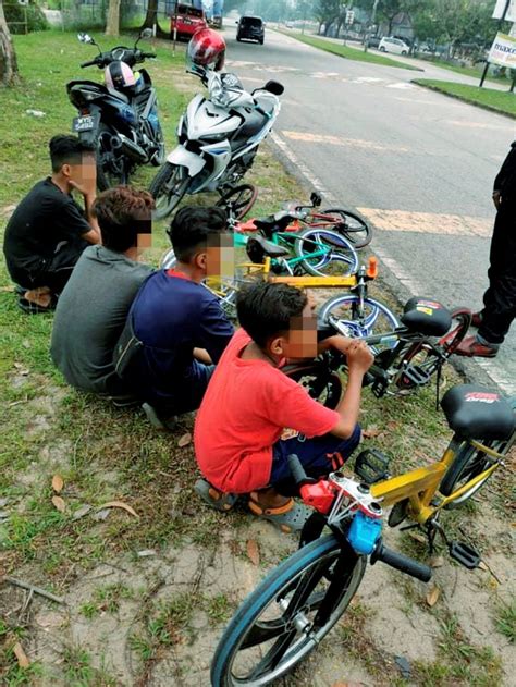 The new straits times is printed by the new straits times press, which also produced the english language afternoon newspaper, the malay mail , until 1 january 2008, as well as assorted malay language newspapers, including the berita harian and harian metro. 13 Children Arrested For Cycling Dangerously Towards A ...