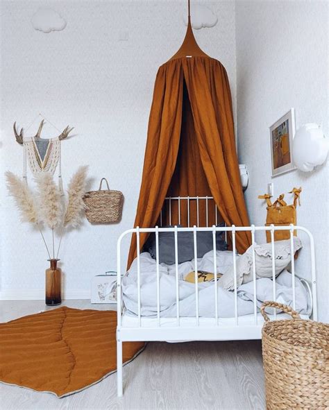 How do you hang a canopy over a bed? Bed hanging canopy, natural linen,SALTED CARAMEL | Nook ...