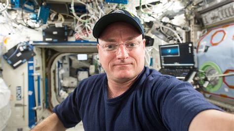 Nasa Astronaut Scott Kelly To Russia Your Space Program Won T Be Worth A Damn