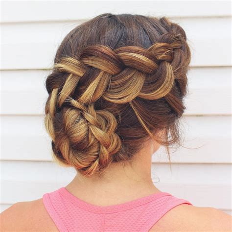 17 simple and easy prom hairstyles for long hair in 2021