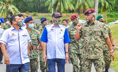 Menteri Kanan Pertahanan Lawat 96 Dpp Berita Tentera Darat Malaysia