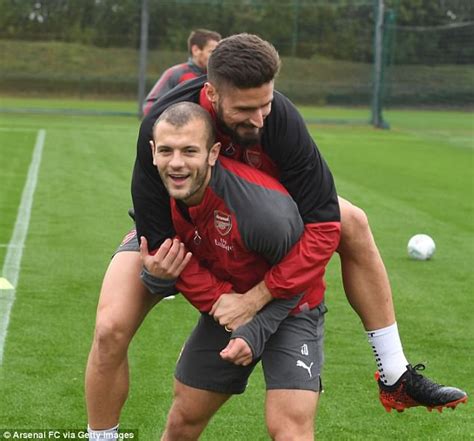 Arsenal Gear Up For Carabao Cup Clash With Norwich Daily Mail Online