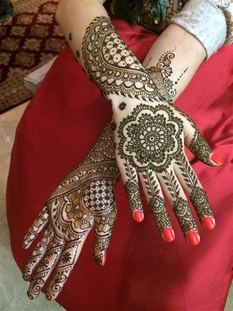 As A Finalist In Our Annual Mehndi Contest This Super Talented Artist