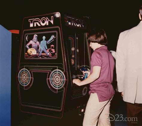 Articles Tron Arcade Game 1982 D23 Arcade Games Arcade Tron
