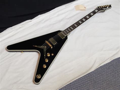 Dean V Straight Six Electric Guitar In Classic Black And Gold Reverb