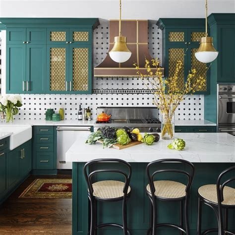 This Emerald Green Kitchen Will Convince You To Paint Your Cabinets A