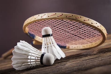 Badminton is a racquet sport played using racquets to hit a shuttlecock across a net. Badminton - Origem, regras e curiosidades