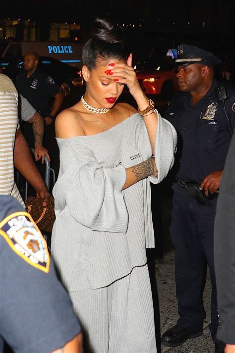 Rihanna In Nyc September 23 Fashion Rihanna Rihanna Fenty