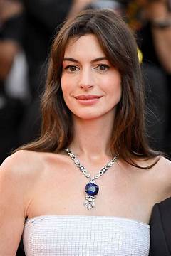 From The Silver Screen To The Red Carpet The Enduring Style Of 70s Celebs