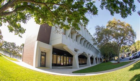 Contact Main Campus Boca Raton Everglades University