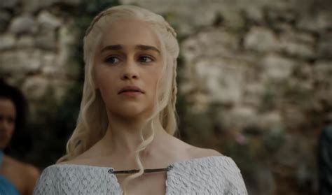 Emilia Clarke Wants More Male Nudity On Game Of Thrones