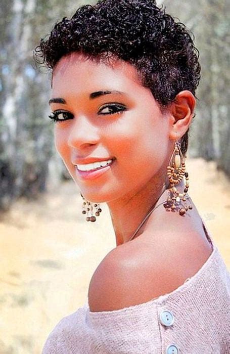 Hey, do you think i would look good with a pixie haircut? 29 EASY HAIRSTYLES FOR SHORT CURLY HAIR - Hairs.London