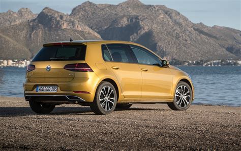 With a turbocharged engine and sleek design, the golf is truly a modern hatchback. 2019 Volkswagen Golf range now on sale in Australia ...