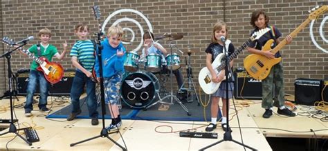 The Mini Band A Talented Rock Group Made Up Of Children Videos Bit