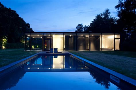 Ultra Modern Glass House Architecture Modern Design By