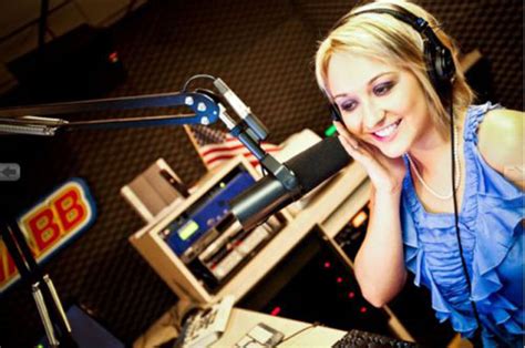 Some Beautiful Ladies Of Radio 50 Pics