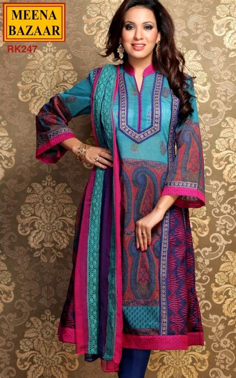 The specific work on the cloth can be designers have been working so hard to make the bridal dresses as they want the brides to feel the supreme beauty on the day of their wedding. Indian wedding dresses 2013 | Meena bazaar new collection ...