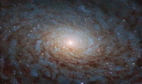 View 42 Original Hubble Telescope Pictures Of Galaxies