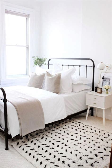 Gorgeous Black And White Neutral Bedroom Perfect For A Guest Room