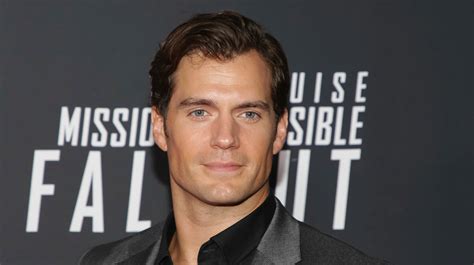 Henry Cavills Puzzling Video Leaves Superman Fans More Confused