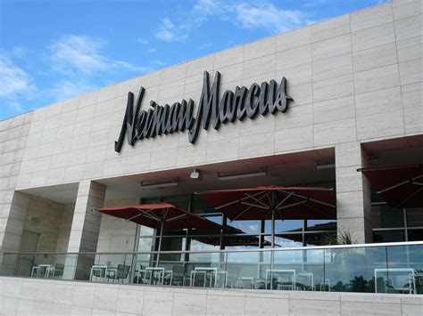 Neiman Marcus Credit Card Information Stolen Steps To Take To Protect