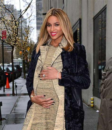 Ciara Confirms Pregnancy With Future Photos Z 1079