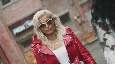 The Sunglasses Of Bebe Rexha In The Clip The Way Spotern