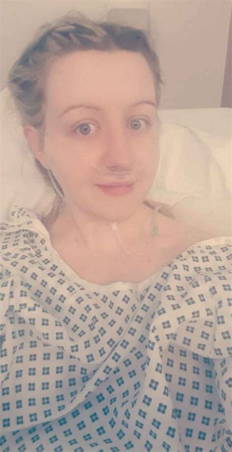 Nurse Posts Heartbreaking Selfie To Remind Women Not To Miss Smear Tests After Cancer Diagnosis