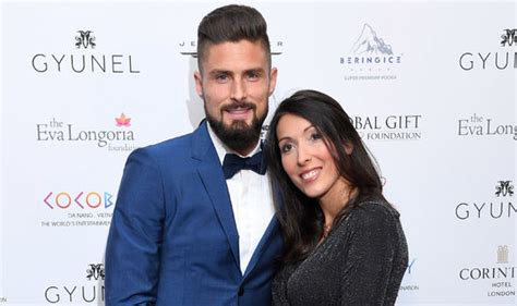 Olivier giroud is a professional football player. Arsenal News: Olivier Giroud Everton transfer was not ...