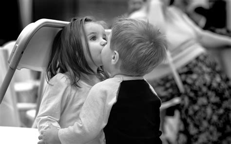 Kids Kiss Images Baby Kiss Picture Gallery