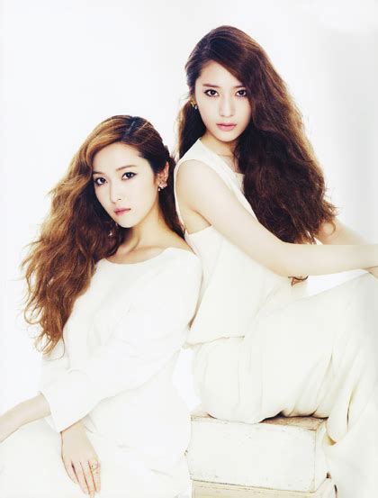 Dynamic Duo Jessica And Krystal Kimchi Hareng And Rock N Roll