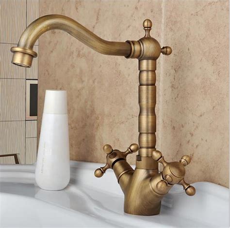 This copper bath is an original late 19th century french double ended tub, shown with a polished inside and original exterior. High Quality Luxury antique brass faucet copper Deck ...