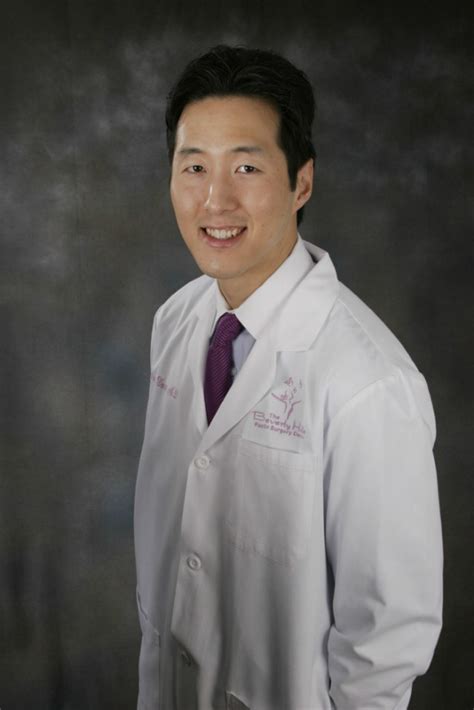Founder Profile Story Anthony Youn Md Facs Michigan Korean Weekly